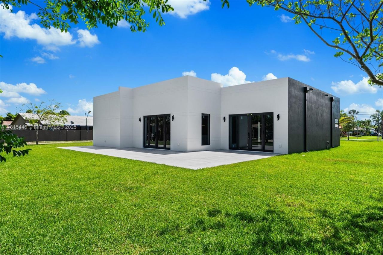 29705 SW 187th Ave, Homestead, FL 33030 Photo