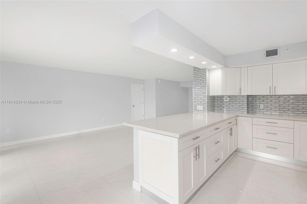 1201 S Ocean Dr, Unit 610N, Hollywood, FL 33019 Photo