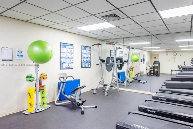 1201 S Ocean Dr, Unit 610N, Hollywood, FL 33019 Photo