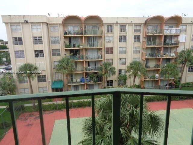 9320 Fontainebleau Blvd, Unit 503, Miami, FL 33172 Photo