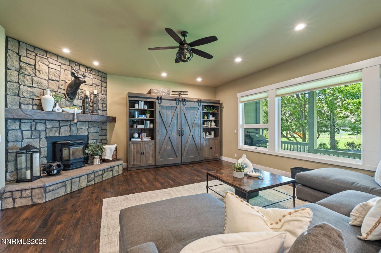 1020 N Cantlon Lane, Reno, NV 89521 Photo