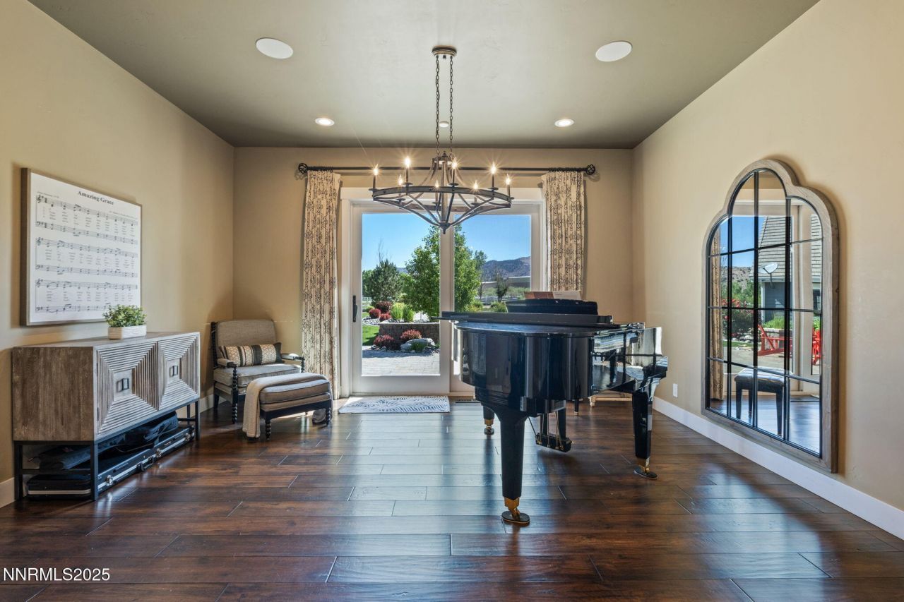 1020 N Cantlon Lane, Reno, NV 89521 Photo