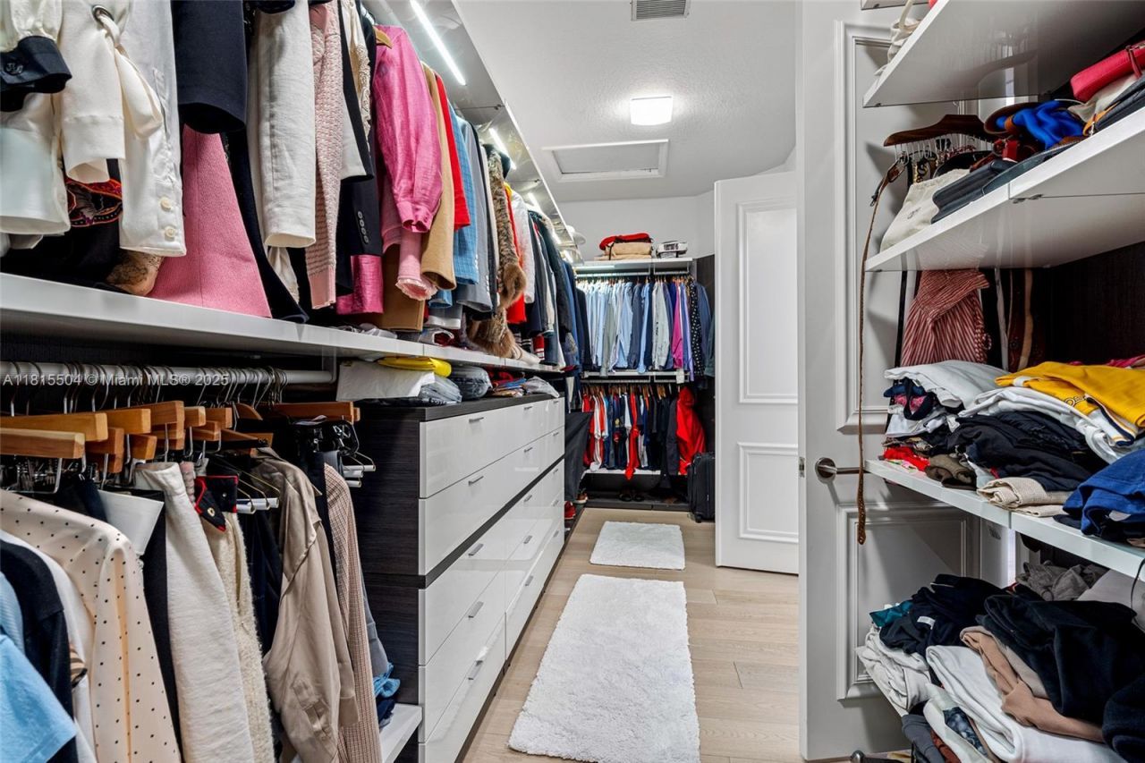 1260 Harbor Ct, Hollywood, FL 33019 Photo