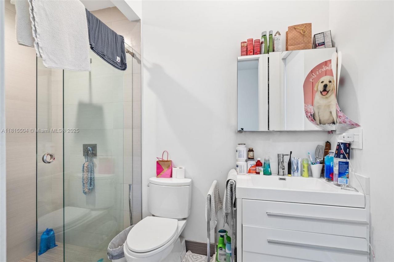 1260 Harbor Ct, Hollywood, FL 33019 Photo