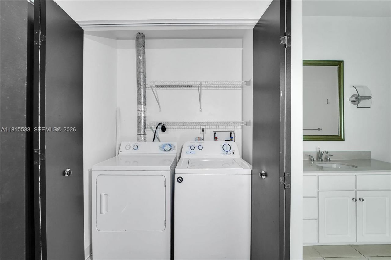 2001 Biscayne Blvd, Unit 2305, Miami, FL 33137 Photo