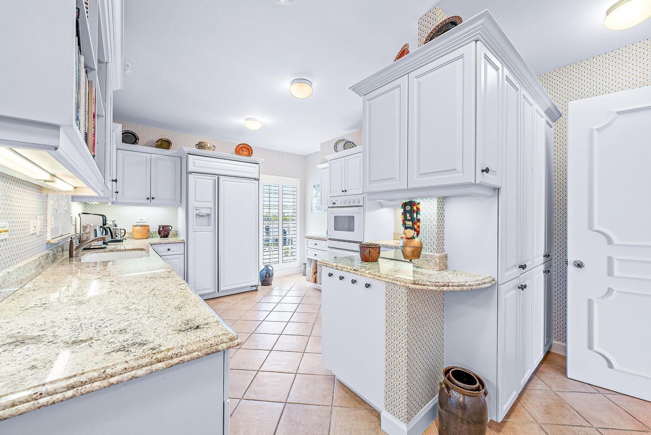 2160 Ibis Isle Road, Unit 9, Palm Beach, FL 33480 Photo