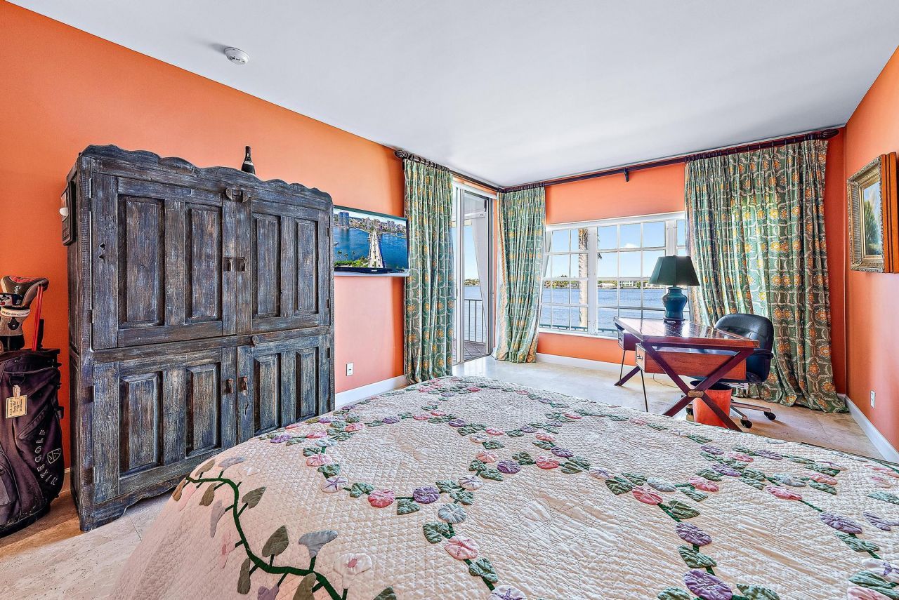 2160 Ibis Isle Road, Unit 9, Palm Beach, FL 33480 Photo