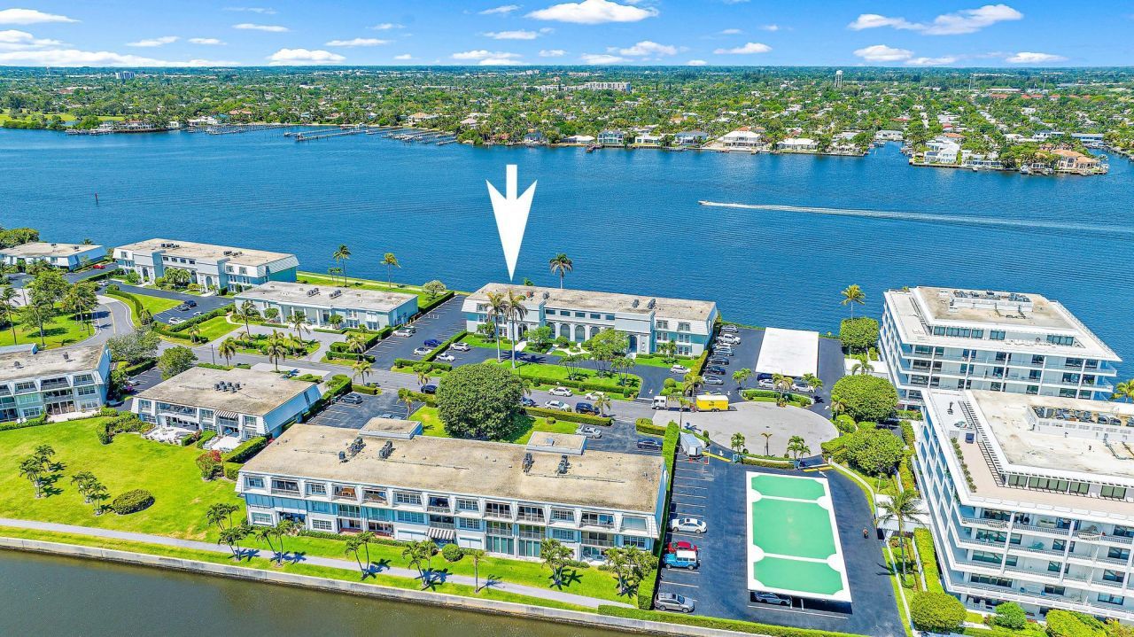 2160 Ibis Isle Road, Unit 9, Palm Beach, FL 33480 Photo