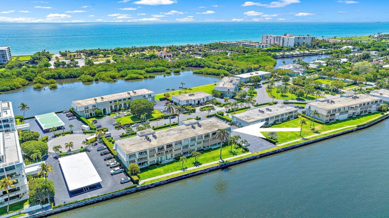 2160 Ibis Isle Road, Unit 9, Palm Beach, FL 33480 Photo