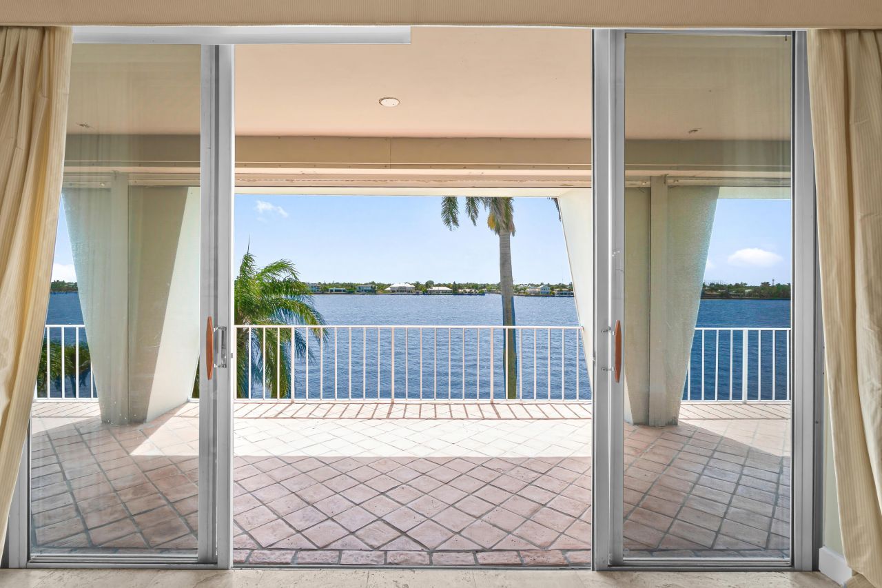 2160 Ibis Isle Road, Unit 9, Palm Beach, FL 33480 Photo