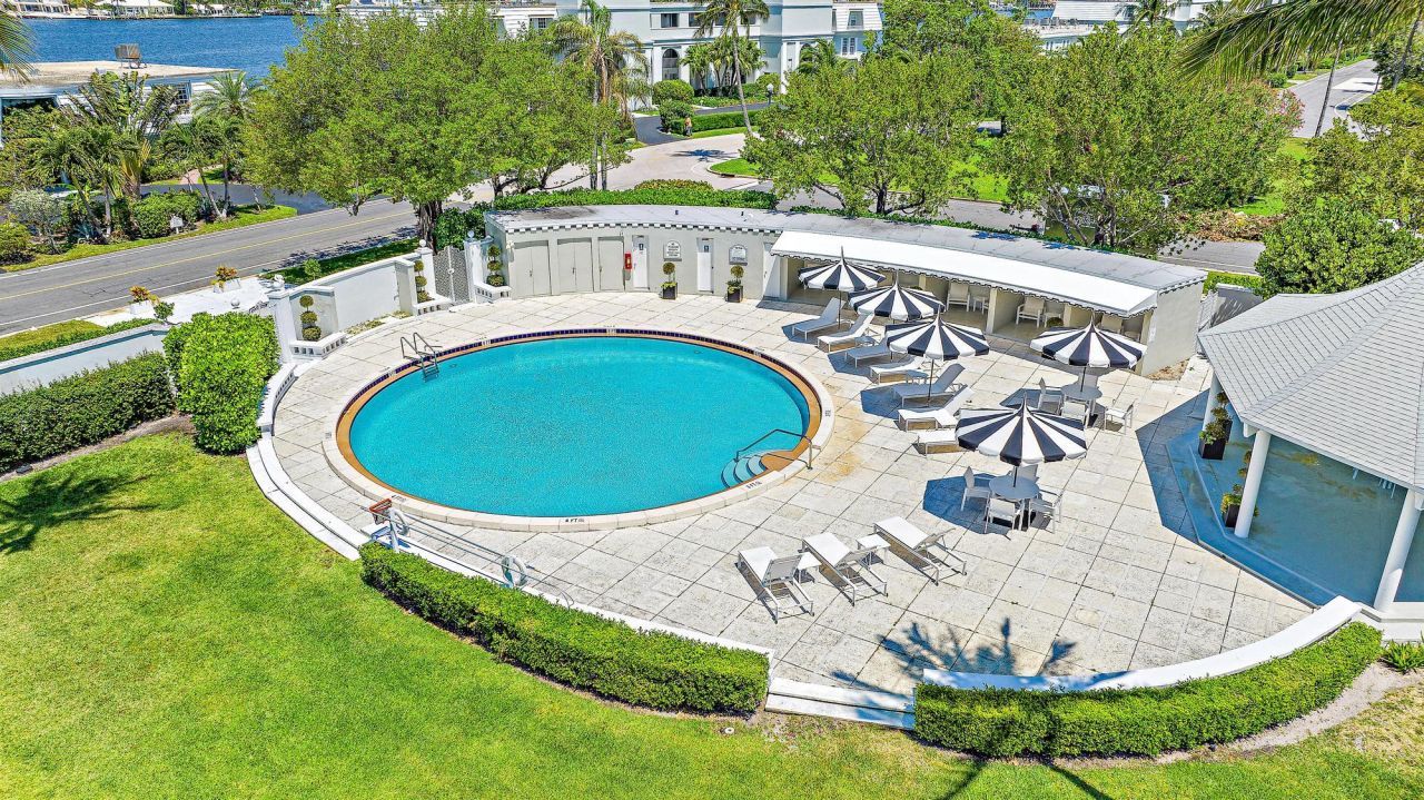 2160 Ibis Isle Road, Unit 9, Palm Beach, FL 33480 Photo