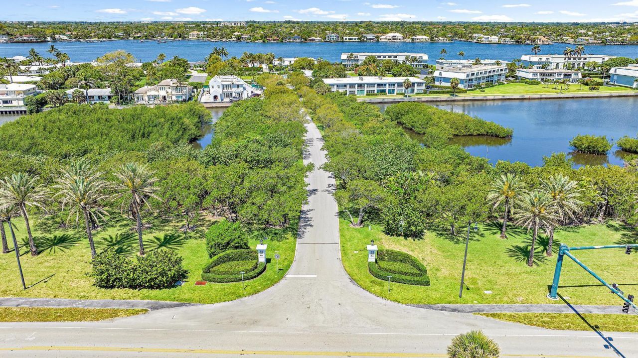 2160 Ibis Isle Road, Unit 9, Palm Beach, FL 33480 Photo