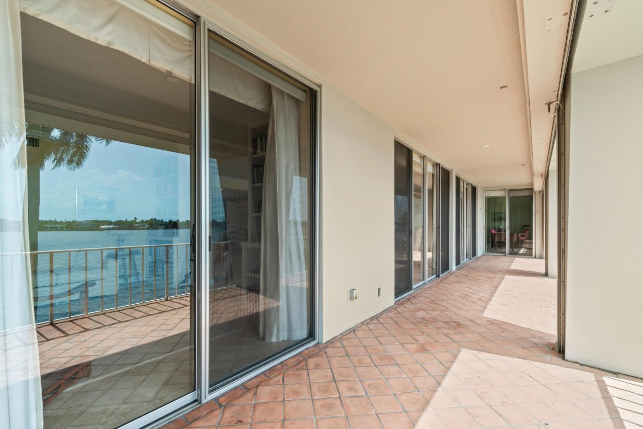 2160 Ibis Isle Road, Unit 9, Palm Beach, FL 33480 Photo