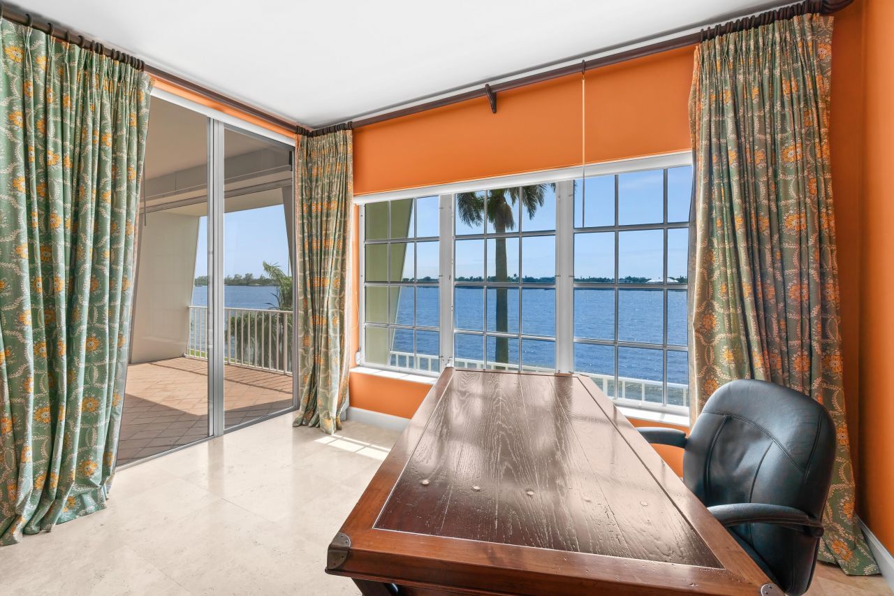 2160 Ibis Isle Road, Unit 9, Palm Beach, FL 33480 Photo