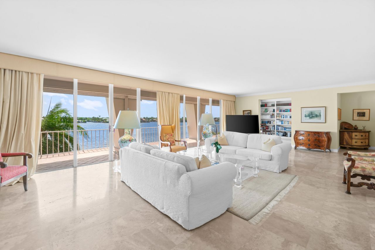 2160 Ibis Isle Road, Unit 9, Palm Beach, FL 33480 Photo