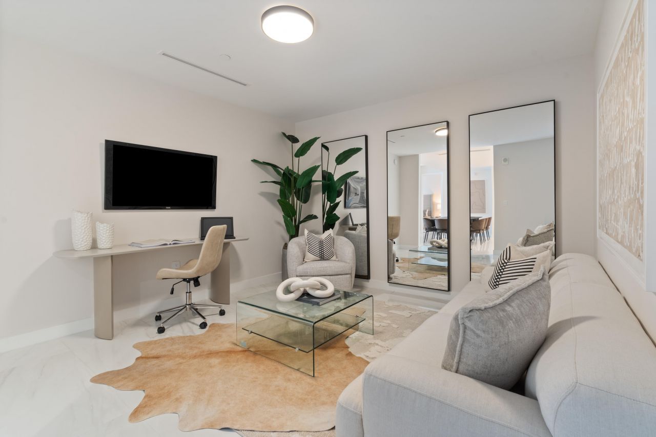 220 SE Mizner Boulevard, Unit 611, Boca Raton, FL 33432 Photo