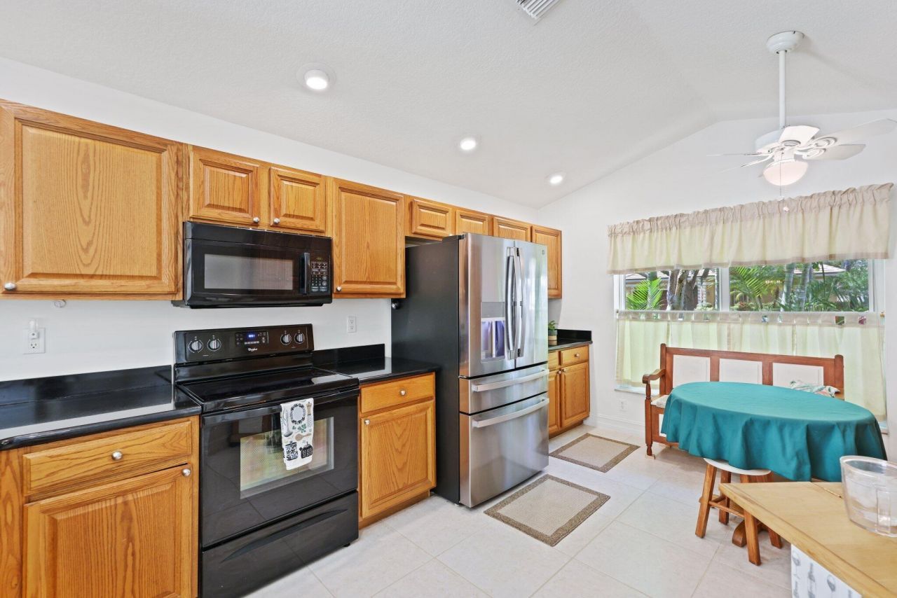 1071 Delray Lakes Drive, Delray Beach, FL 33444 Photo