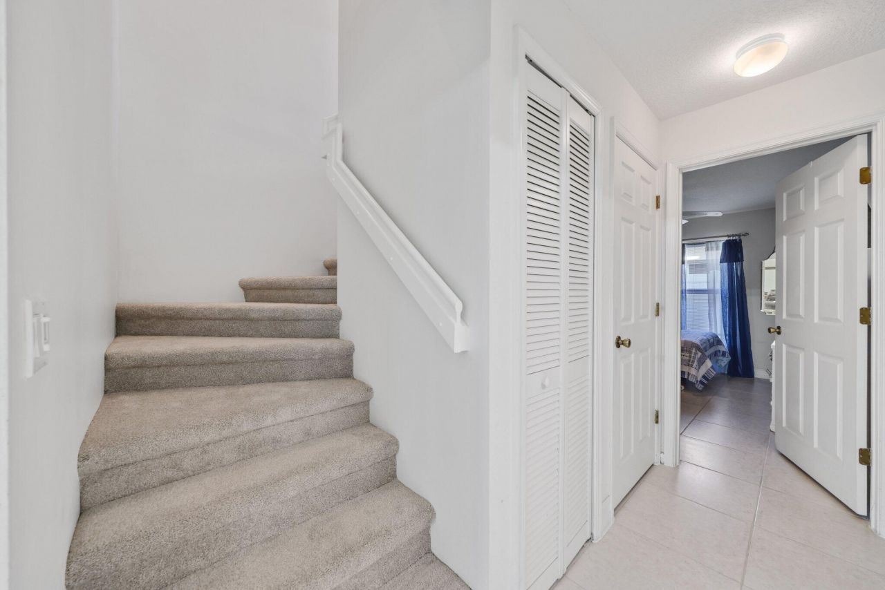 1071 Delray Lakes Drive, Delray Beach, FL 33444 Photo