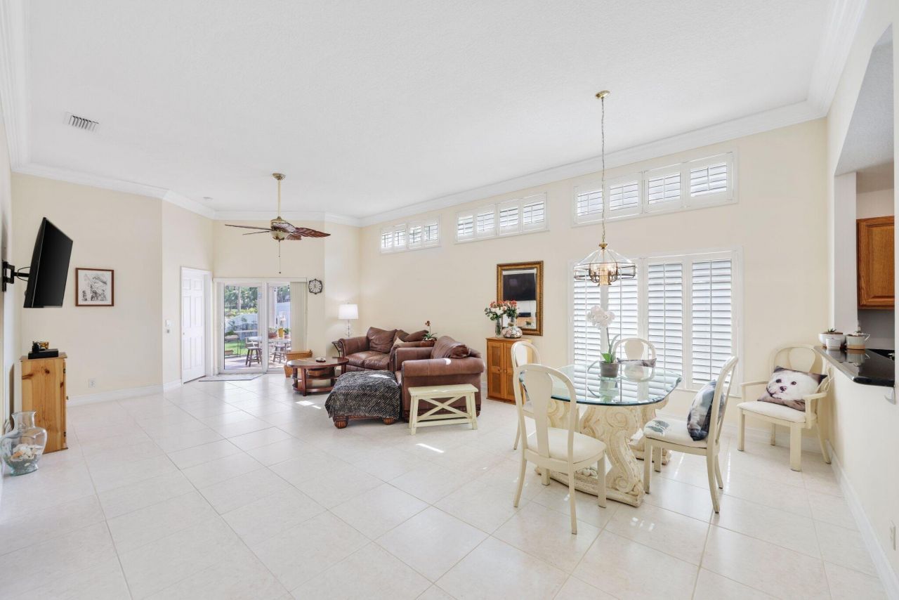 1071 Delray Lakes Drive, Delray Beach, FL 33444 Photo