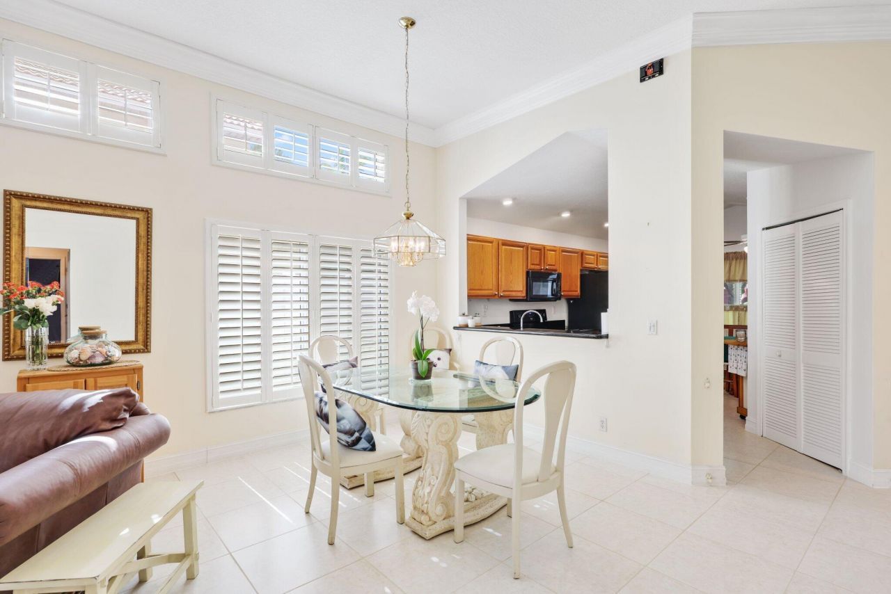 1071 Delray Lakes Drive, Delray Beach, FL 33444 Photo