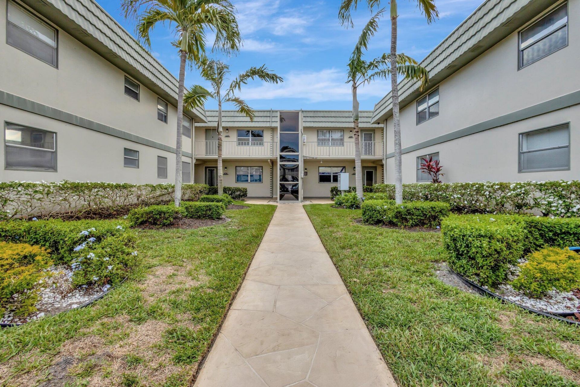 637 Monaco N, Delray Beach, FL 33446 Photo