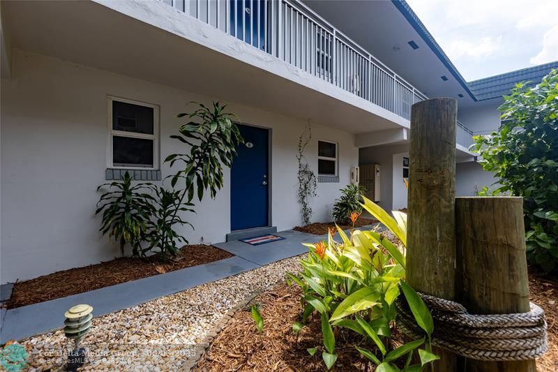 1001 SE 16th Street, Unit 8, Fort Lauderdale, FL 33316 Photo