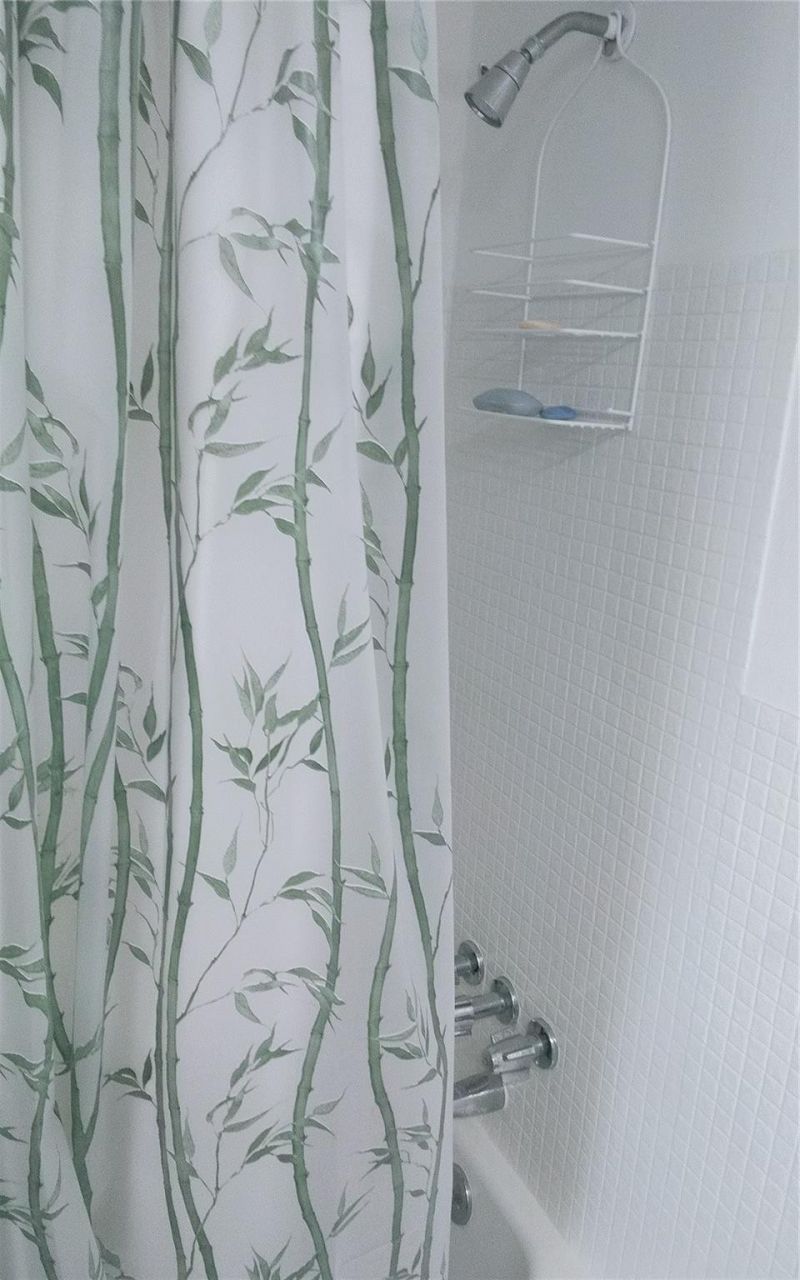 465 Paradise Isle Boulevard, Unit 207, Hallandale Beach, FL 33009 Photo