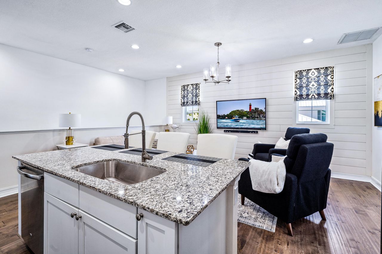 148 Botanica Drive, Unit (Adu), Jupiter, FL 33458 Photo