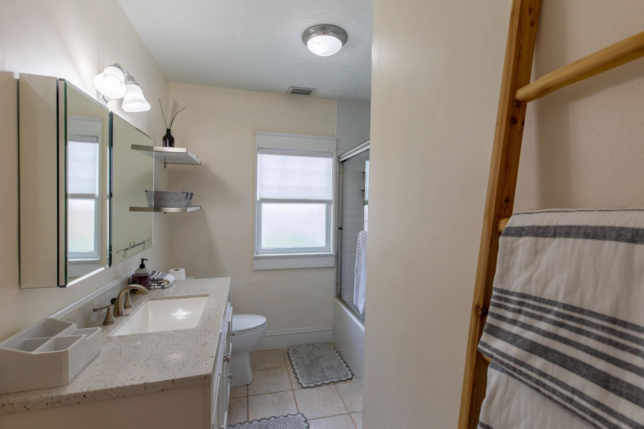 435 56th Street, West Palm Beach, FL 33407 Photo