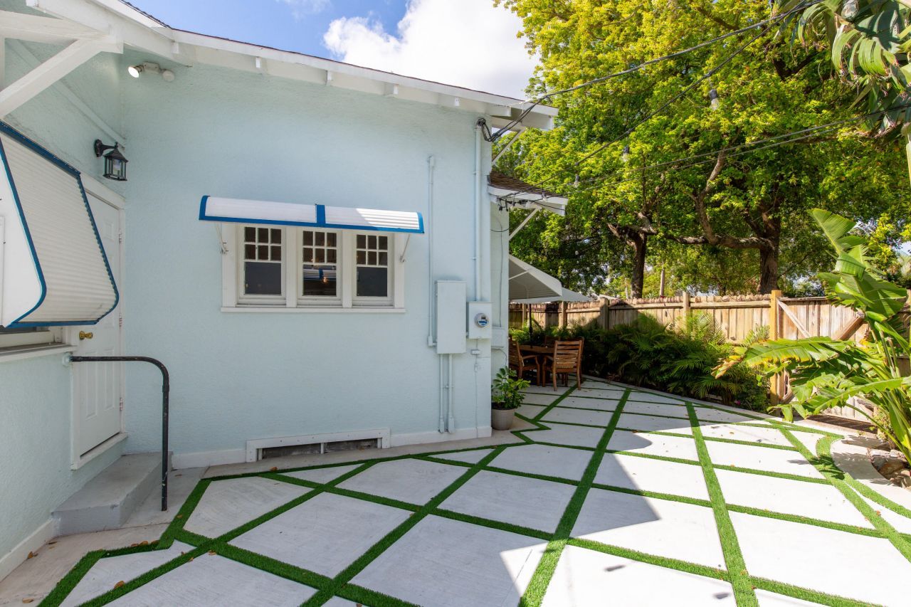 435 56th Street, West Palm Beach, FL 33407 Photo