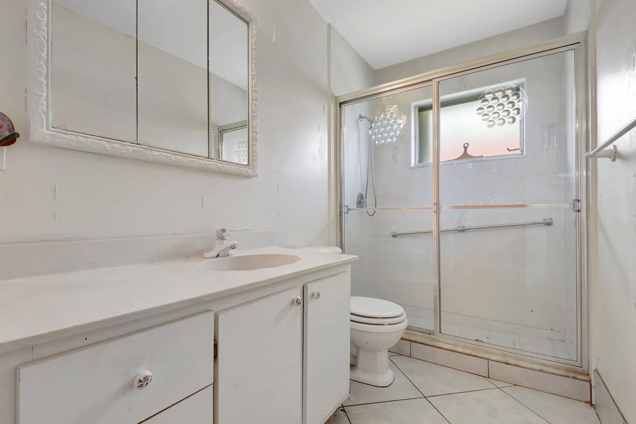 5800 Fernley Drive W, Unit 51, West Palm Beach, FL 33415 Photo