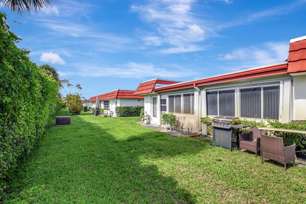 5800 Fernley Drive W, Unit 51, West Palm Beach, FL 33415 Photo