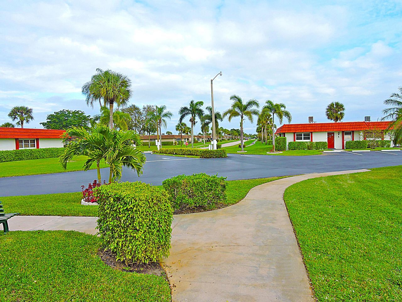 5800 Fernley Drive W, Unit 51, West Palm Beach, FL 33415 Photo