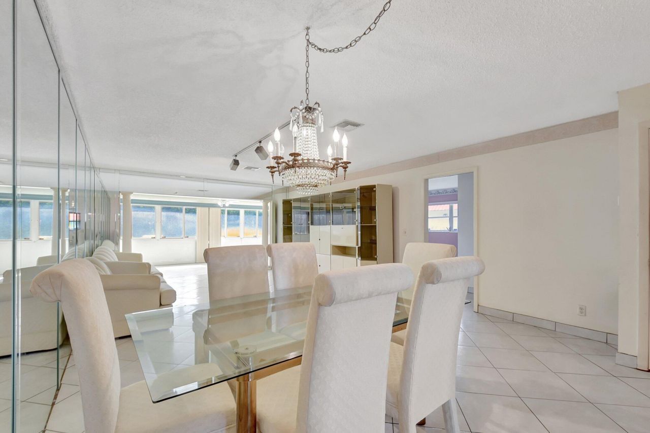 5800 Fernley Drive W, Unit 51, West Palm Beach, FL 33415 Photo