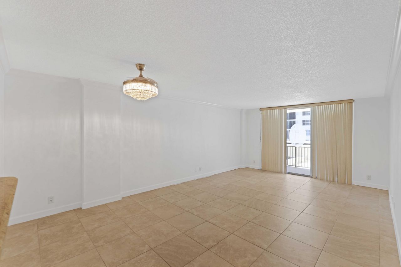 1147 Hillsboro Mile, Unit 309, Hillsboro Beach, FL 33062 Photo