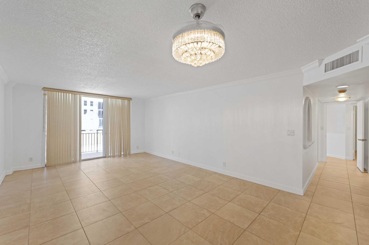1147 Hillsboro Mile, Unit 309, Hillsboro Beach, FL 33062 Photo