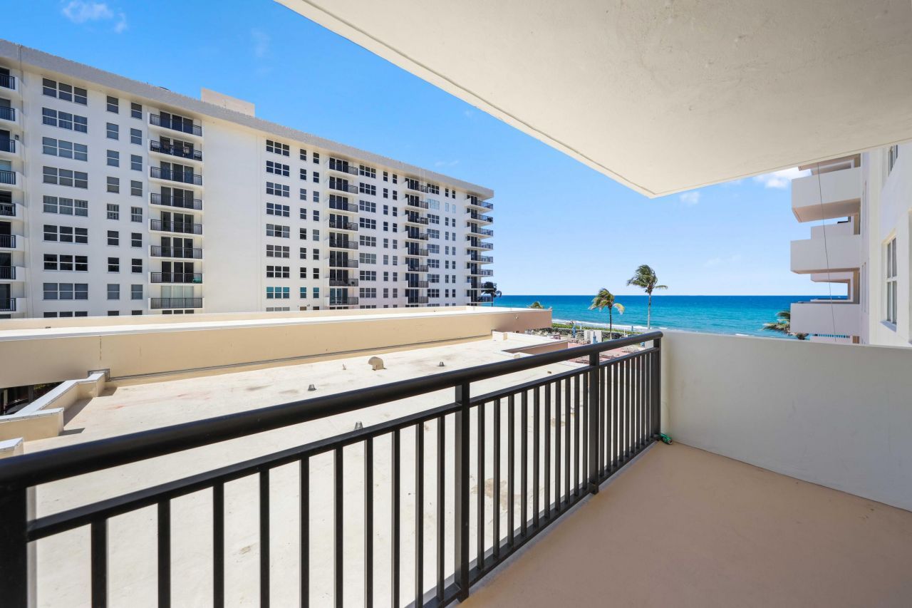 1147 Hillsboro Mile, Unit 309, Hillsboro Beach, FL 33062 Photo