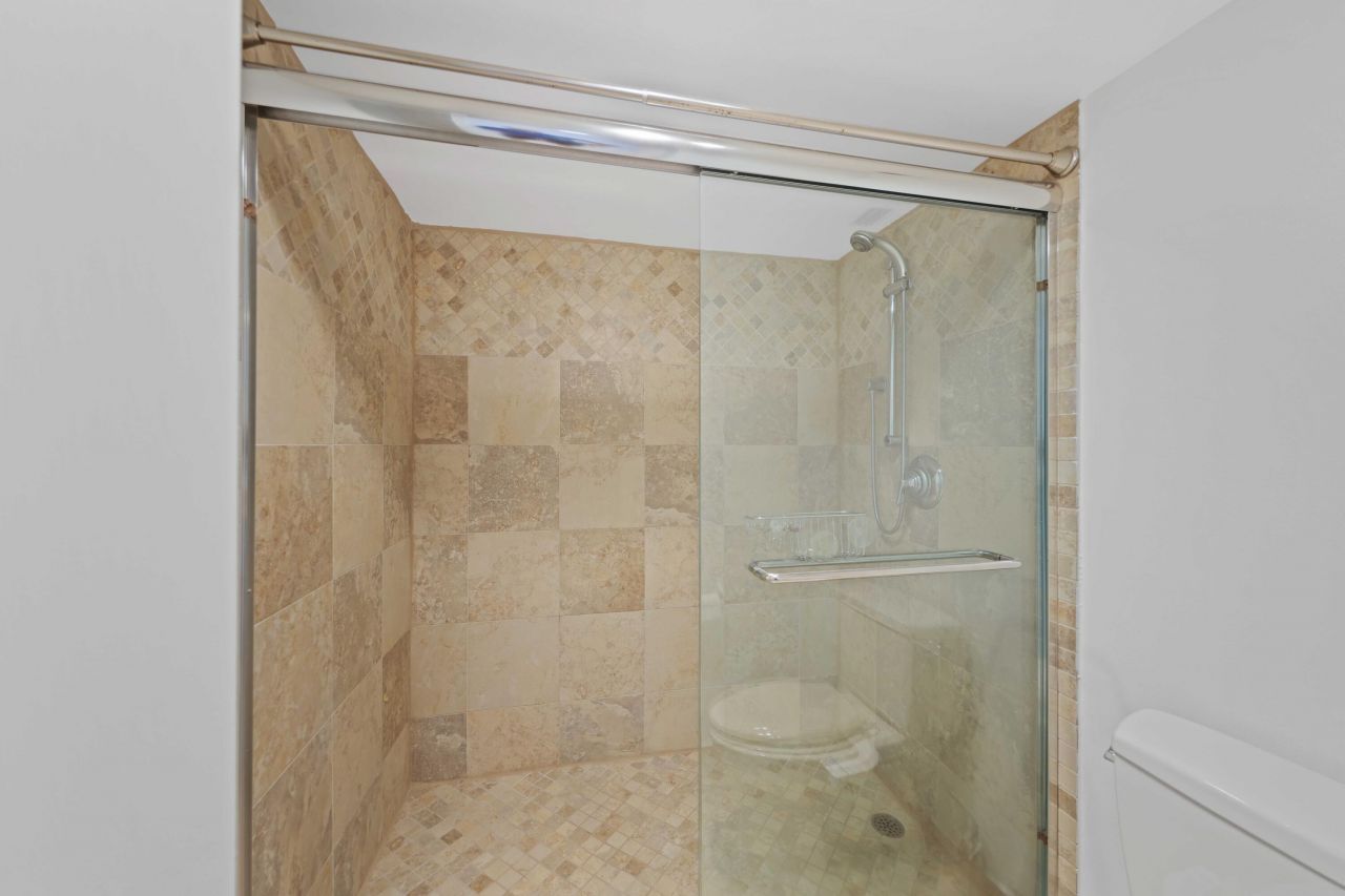 1147 Hillsboro Mile, Unit 309, Hillsboro Beach, FL 33062 Photo