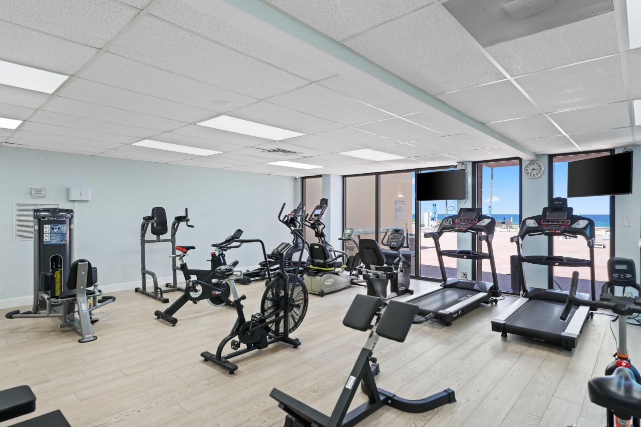 1147 Hillsboro Mile, Unit 309, Hillsboro Beach, FL 33062 Photo