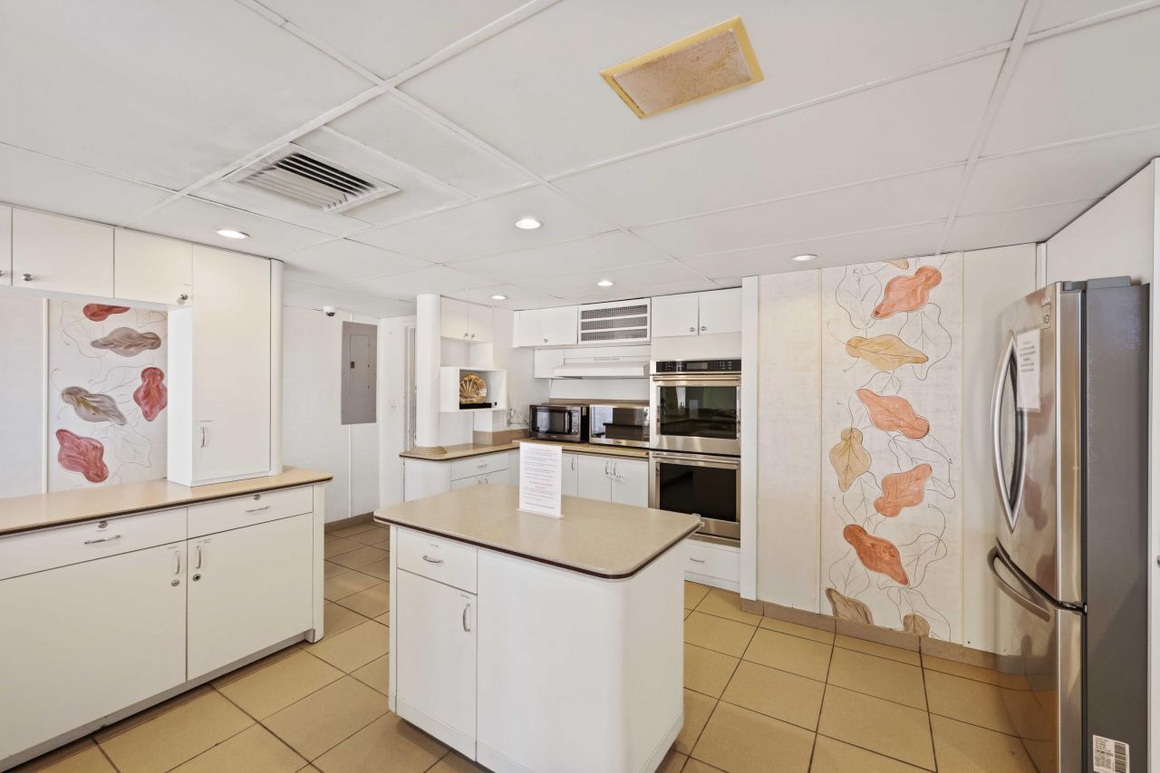 1147 Hillsboro Mile, Unit 309, Hillsboro Beach, FL 33062 Photo