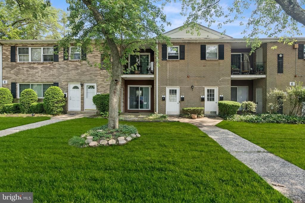 1294 Cooper Street, Unit E3, Edgewater Park, NJ 08010 Main Photo