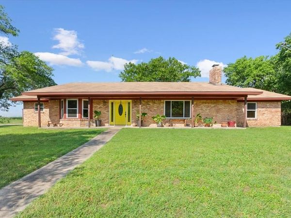 221 County Road 157, Riesel, TX 76682