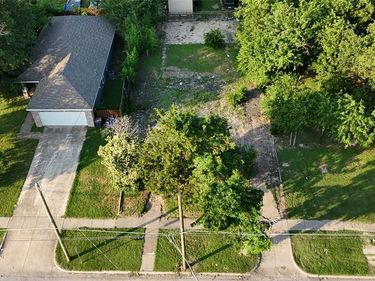 2818 Meadow Street, Dallas, TX 75215