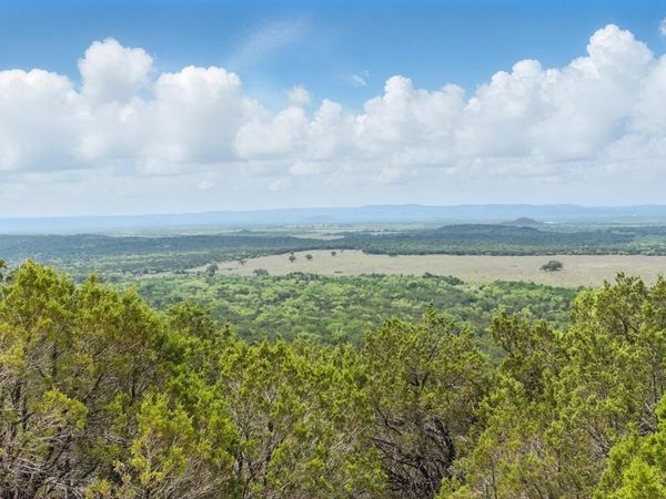 900 Calhoun Road, Gordon, TX 76453