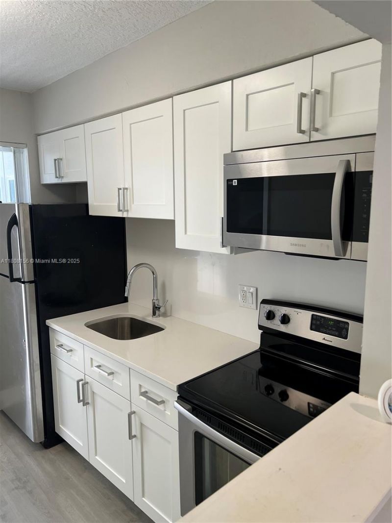 1304 NW 6th Ave, Fort Lauderdale, FL 33311 Photo