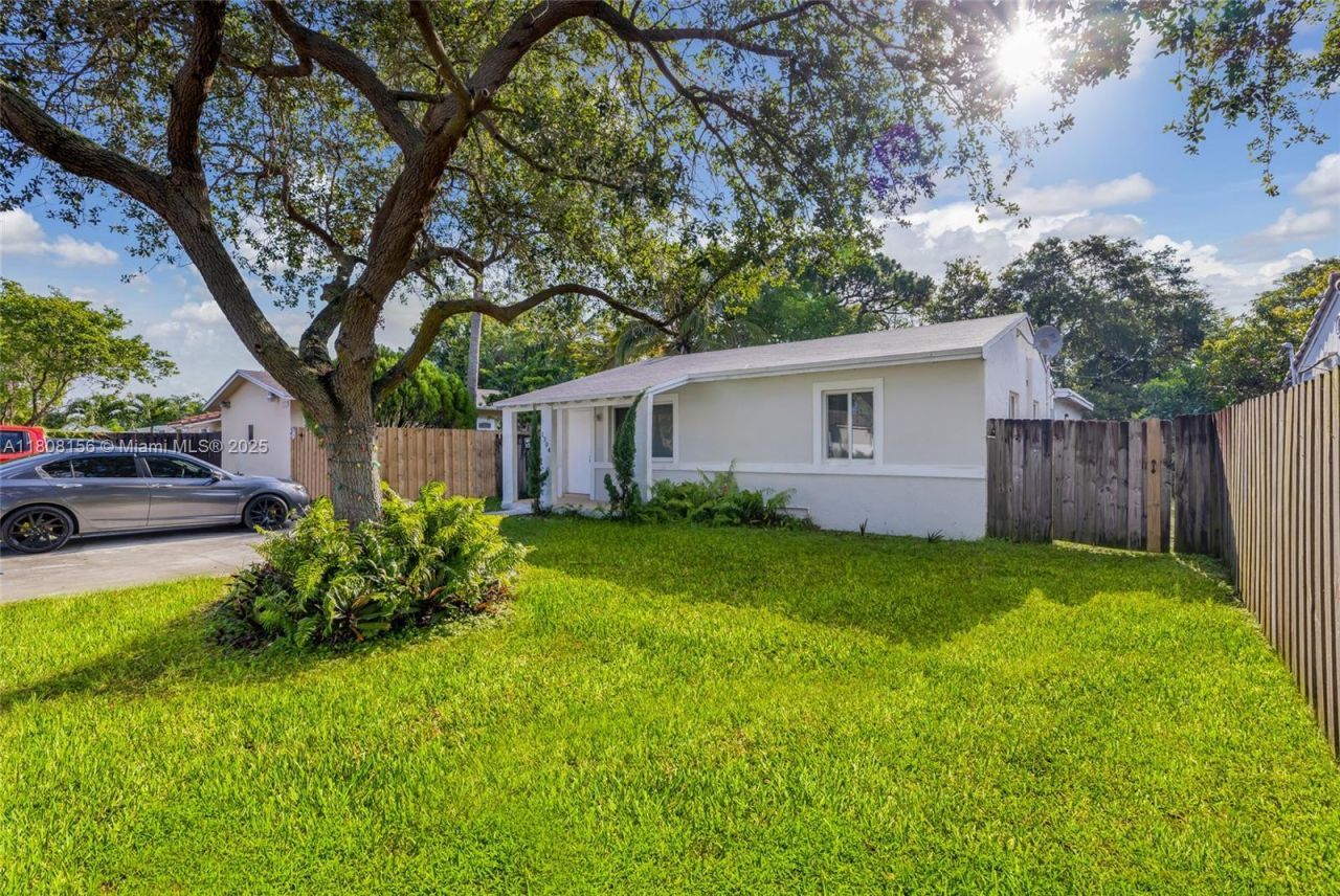 1304 NW 6th Ave, Fort Lauderdale, FL 33311 Photo