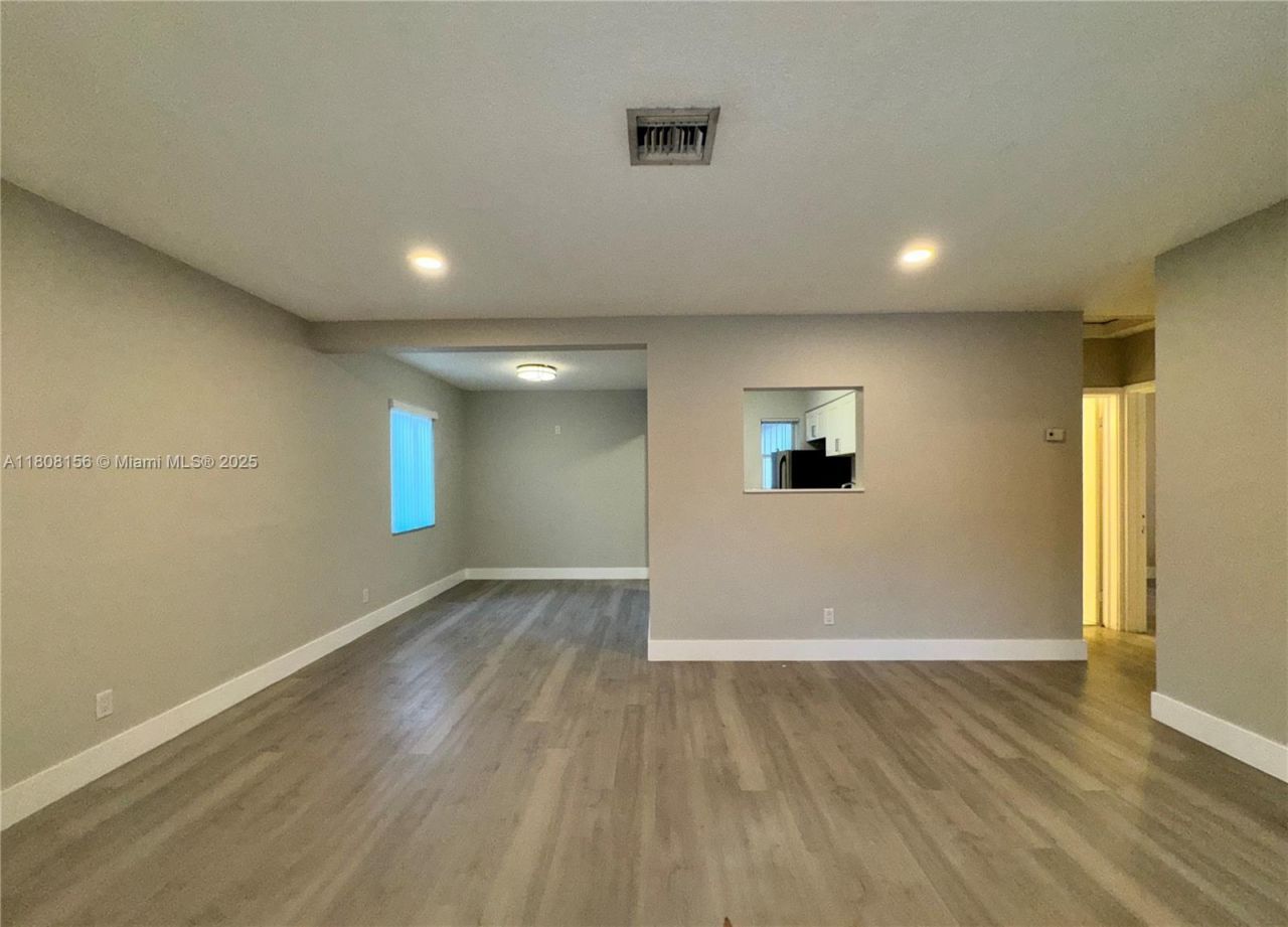 1304 NW 6th Ave, Fort Lauderdale, FL 33311 Photo