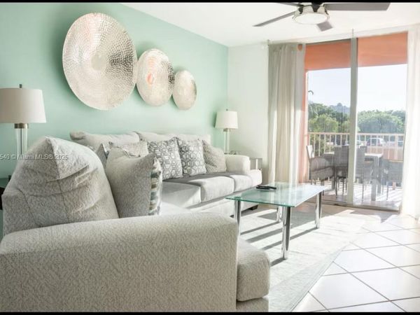 19601 E Country Club Drive, Unit 7-203, Aventura, FL 33180