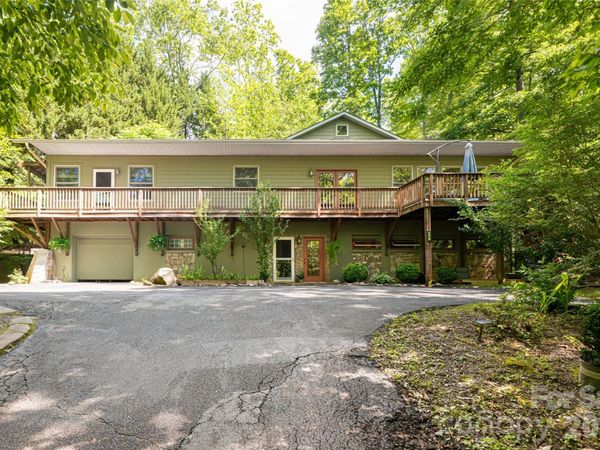 75 Cougar Lane, Saluda, NC 28773