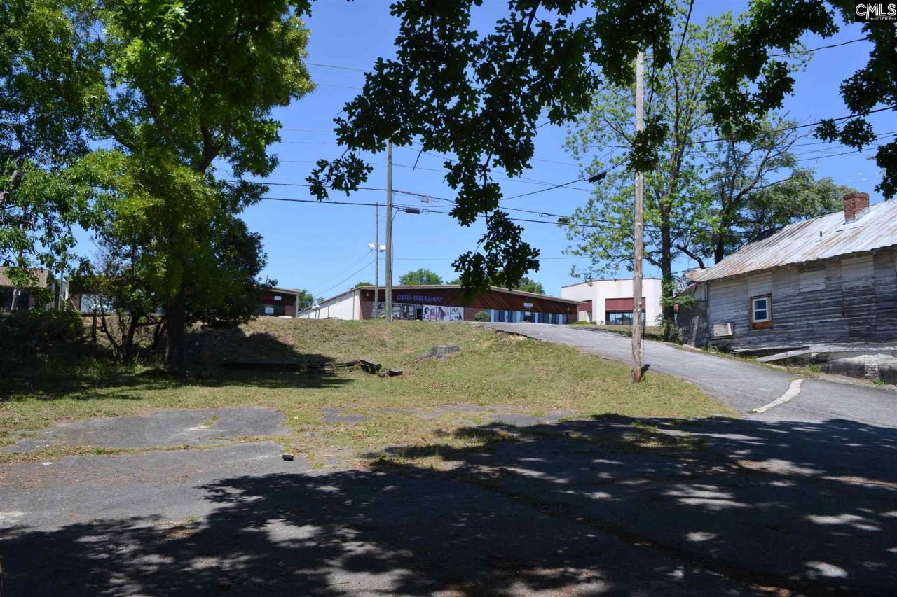 6538 Two Notch Road Photo 16